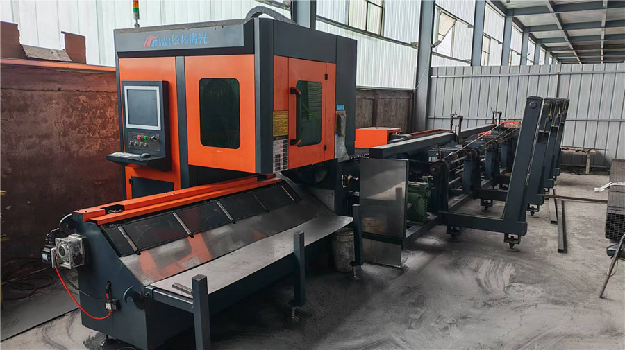 Pipe cutting operation for electric bicycle tubing at Tianjin Evergreen