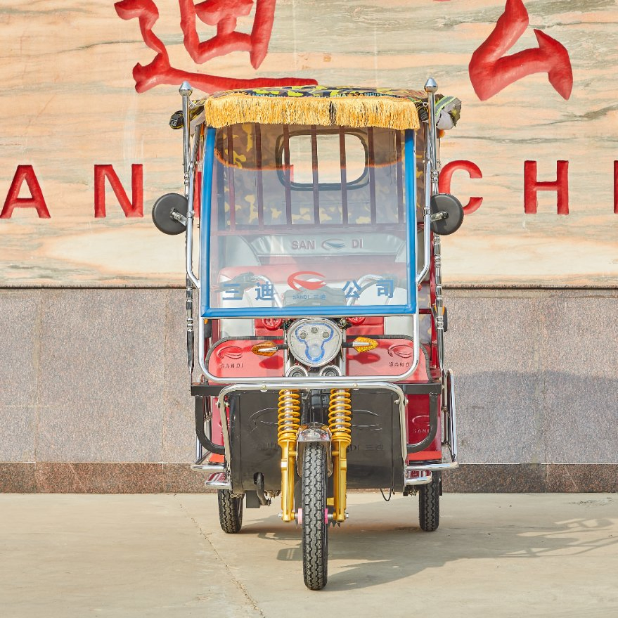 Electric Passenger Tricycle Trike with 4-6 Seats Adult Battery Driving Rickshaw