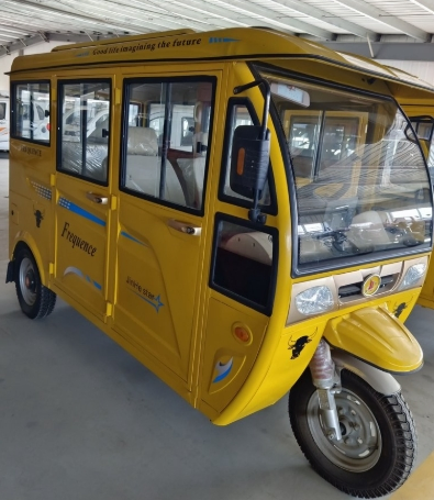 Electric Tuktuk Tricycle for Sale Electric Passenger Three Wheels Trike for Adult