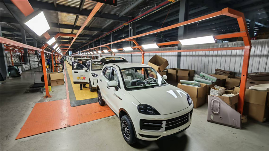 Final quality inspection and assembly of Tianjin Evergreen electric bicycles