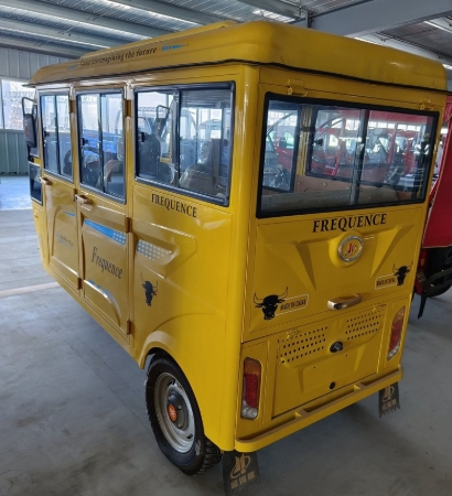 Electric Tuktuk Tricycle for Sale Electric Passenger Three Wheels Trike for Adult