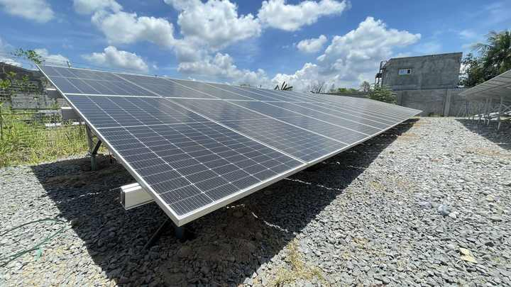 Portable 580W-600W Monocrystalline Solar Power Panel for Home