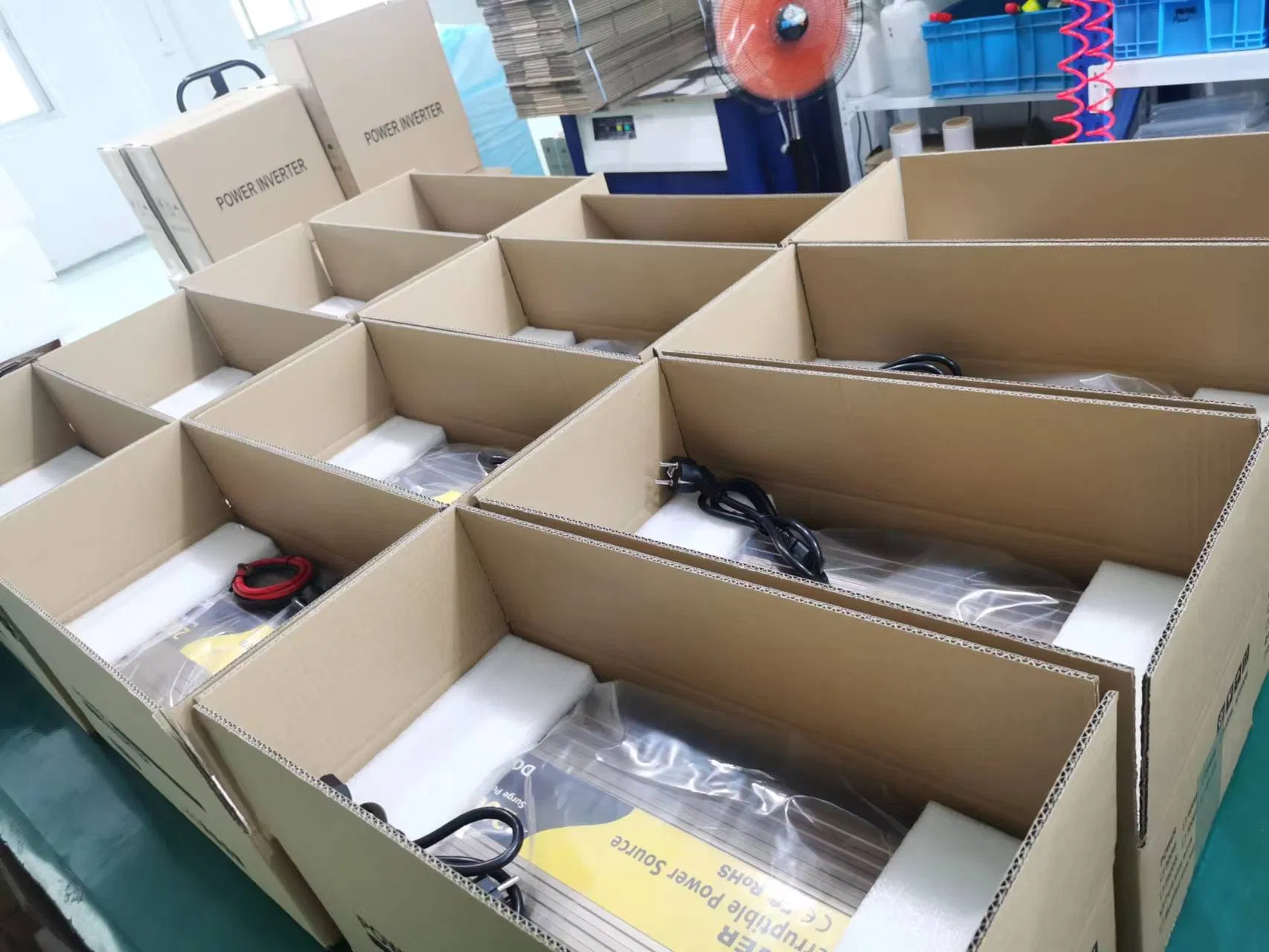 China Supplier Hot Sale 2000W/2kw 2000 Watt 12V/24V/48V DC to AC 110V/120V 220V/230V Pure Sine Wave Solar Power Inverter