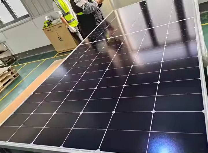 Longi Himo X10 Guardian Lr7-72hvh 640-670W 640W 645W 650W 655W 660W 665W 670W Monocrystalline Silicon Solar Panel