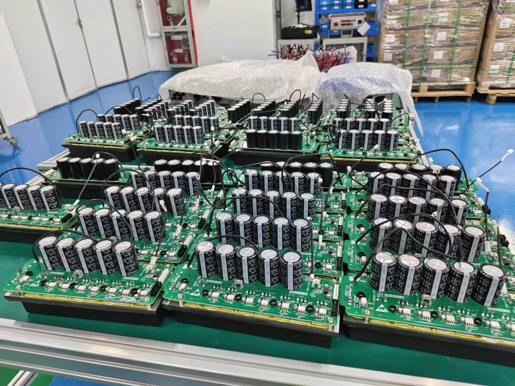 Thlinkpower Solar Inverter Three Phase Hybrid Inverter 4kw/5kw/6kw/8kw/10kw/12kw Inverter with MPPT for Home Solar Energy System