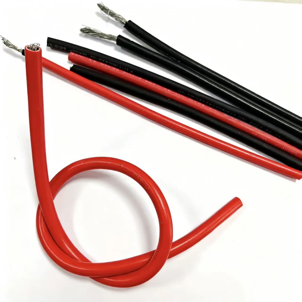 High Quality XLPE Insulation PV1-F/H1z2z2-K Solar PV DC Cable for UV Weather Resistant Photovoltaic Cable