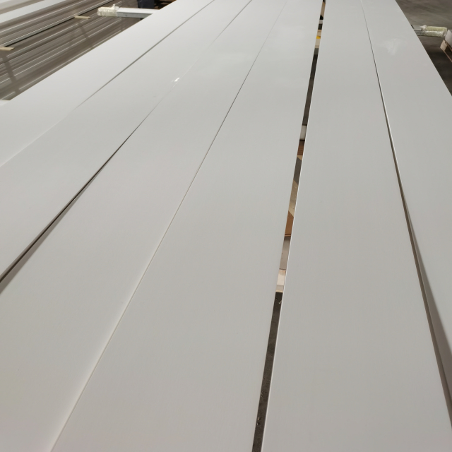 Primed Finger Jointed Pine Solid Wood Mouldings