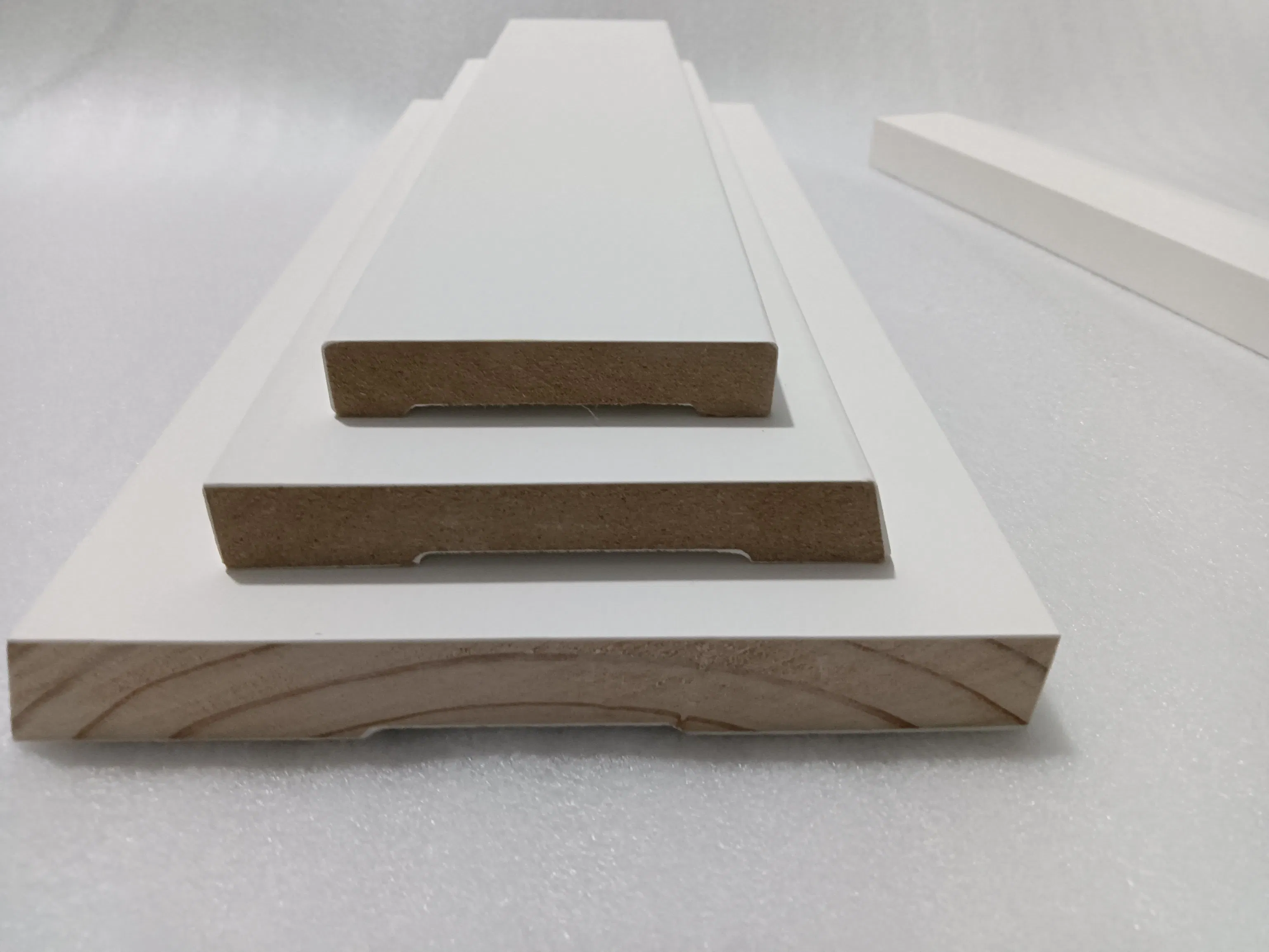 92 X 18 Primed Pine Moulding Pencil Round Profile 5.4m