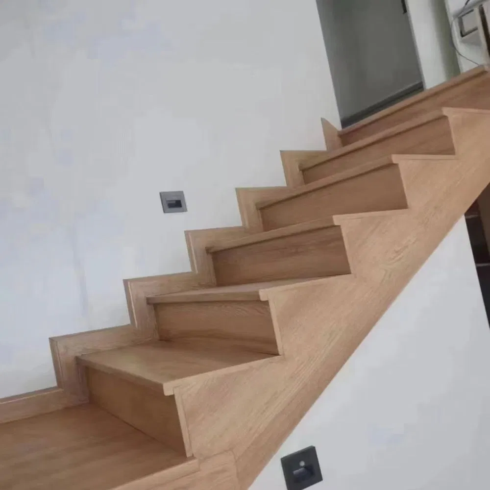 High Quality Wooden Stair Tread for Staircase Decoration