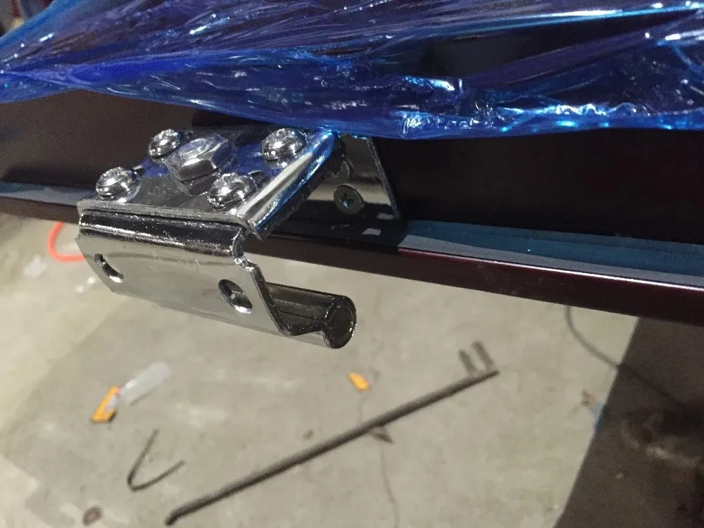 Fireproof Hinge Detail