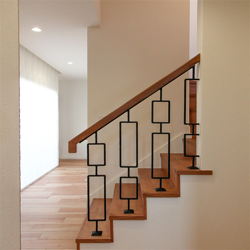 Wholesale Ornament Fashion Durable Wrought Iron Stairs Balustrade