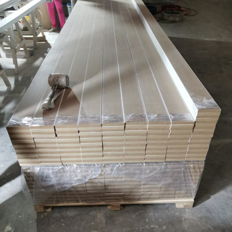 Building Material MDF/Pine Wood Baseboard White Primed Moulding