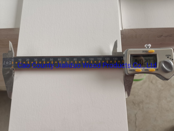 Decorative Paulownia Finger Jointed White Primed Wood Moulding