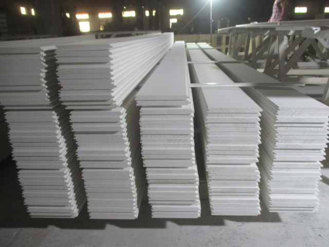 Wholesale Modern White Finger Joint Pine Baseboard Skirting Board Waterproof for Hotels