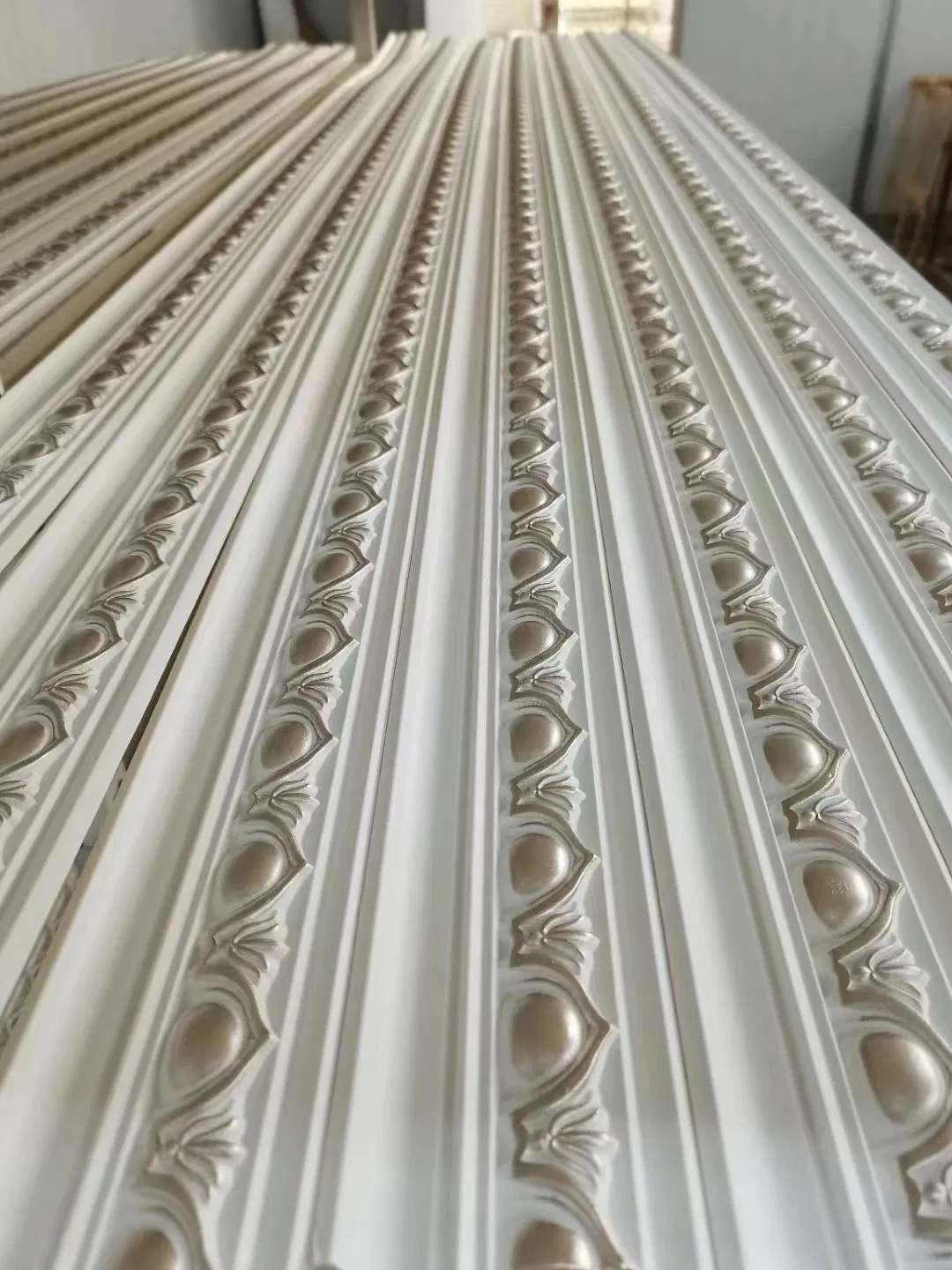 Gunadong Luxury Decor Moulding Polyurethane Cornice Foam Moulding for Home Decoration