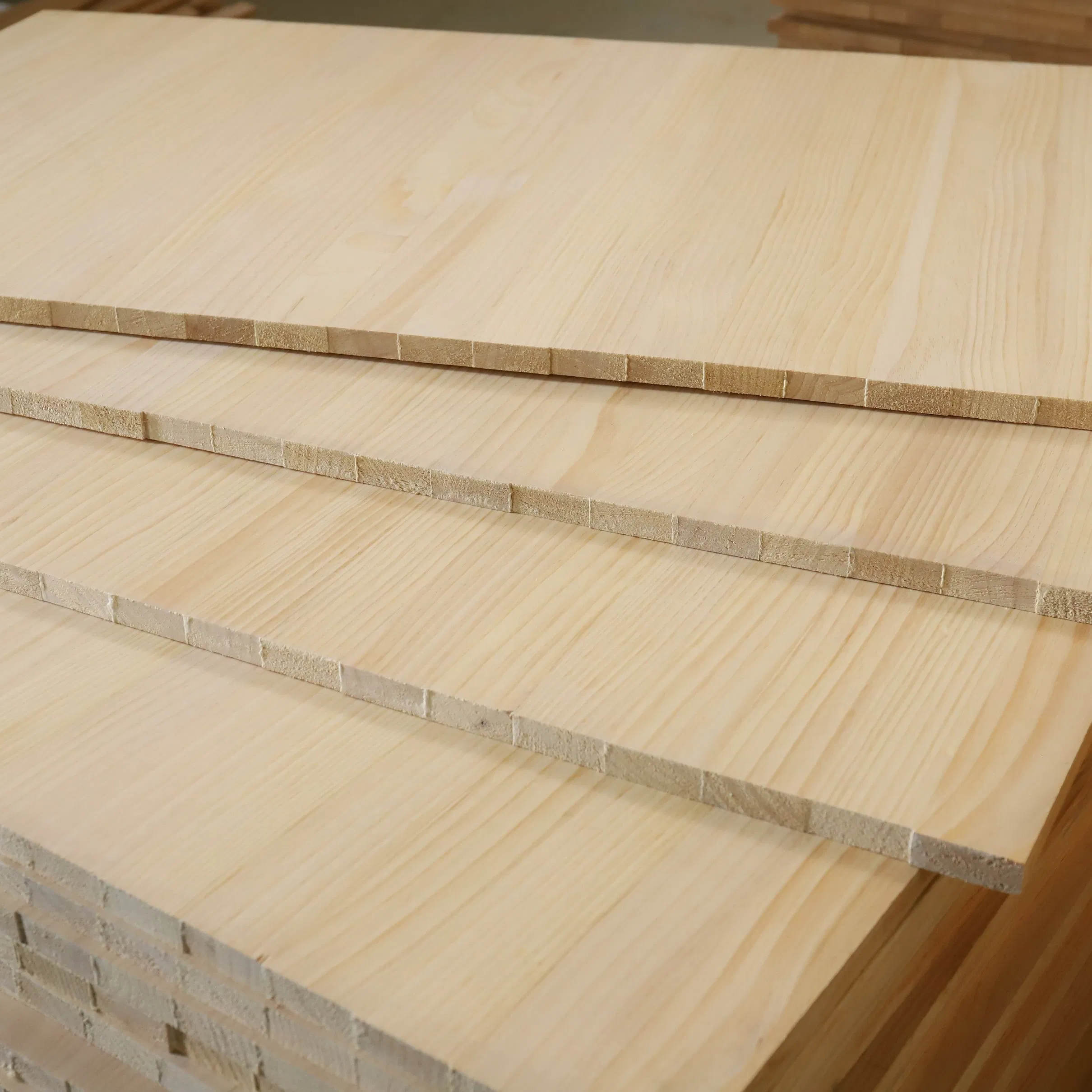 Modern Style E0 Grade Pine Finger Joint Board for Wooden Primed Baseboards