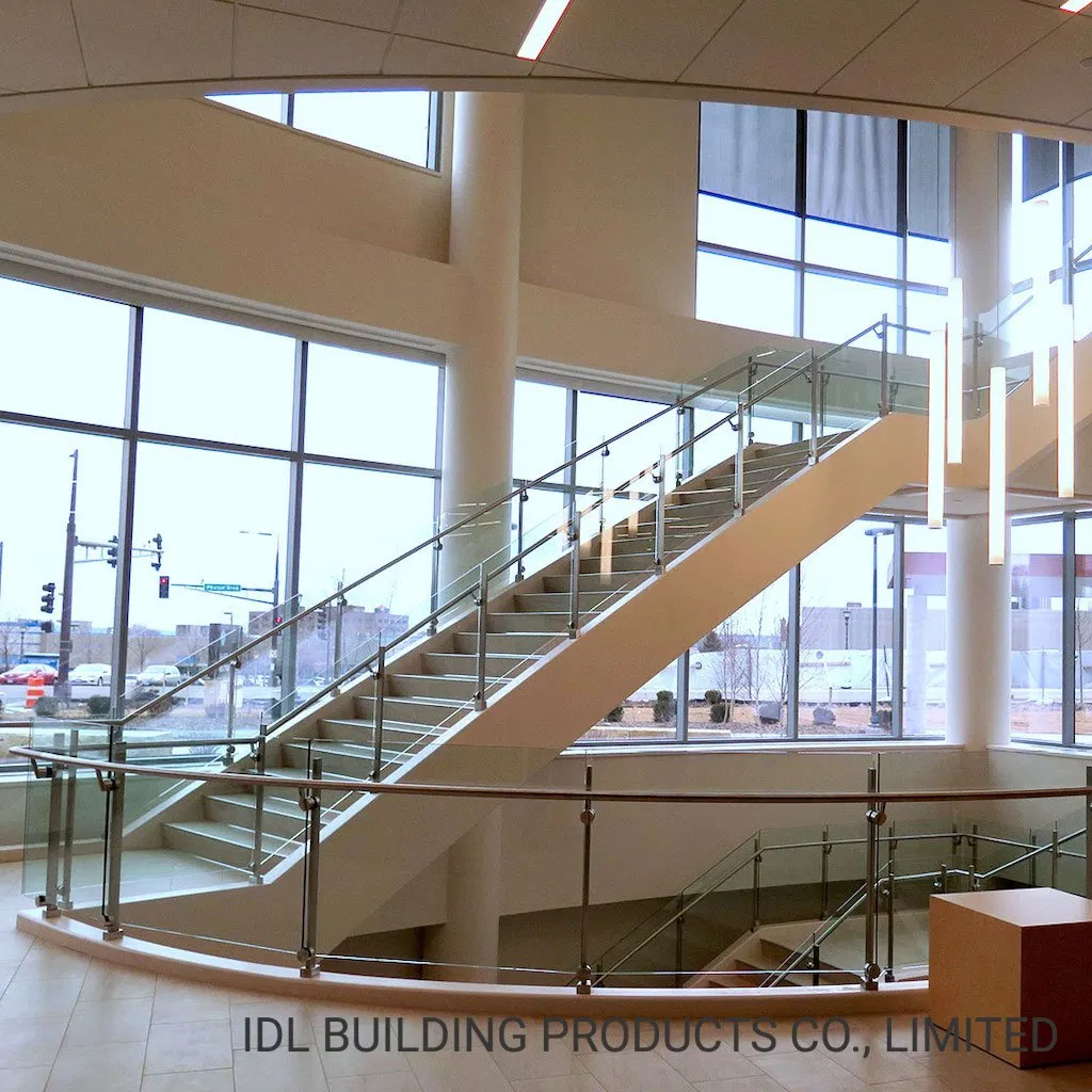 Modern Wooden Tread Stainless Steel Decorative with Glass Railings/Handrail for Home