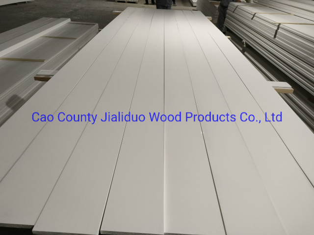 Skirting Boards and Trim Boards Wood Mouldings with White Primer