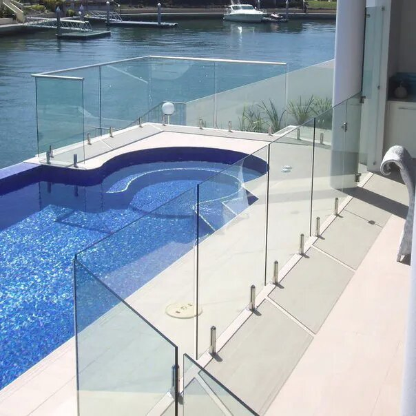 Factory Manufacture Terrace Glass Parapet /Handrail Glass Parapet Panels/ Infill Kit Stair U Channel Railing / Balustrade