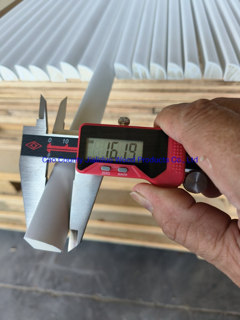 Gesso Small Mouldings with Different Kinds of Shapes