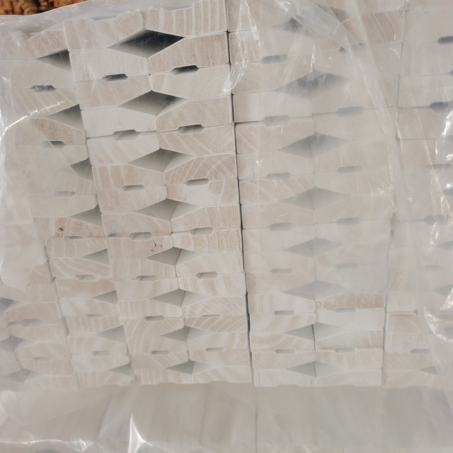 Primed Finger Jointed Pine Solid Wood Mouldings