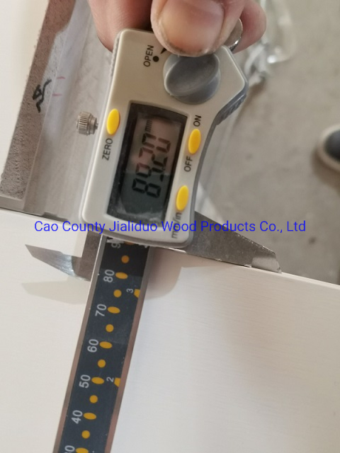 Decorative Paulownia Finger Jointed White Primed Wood Moulding