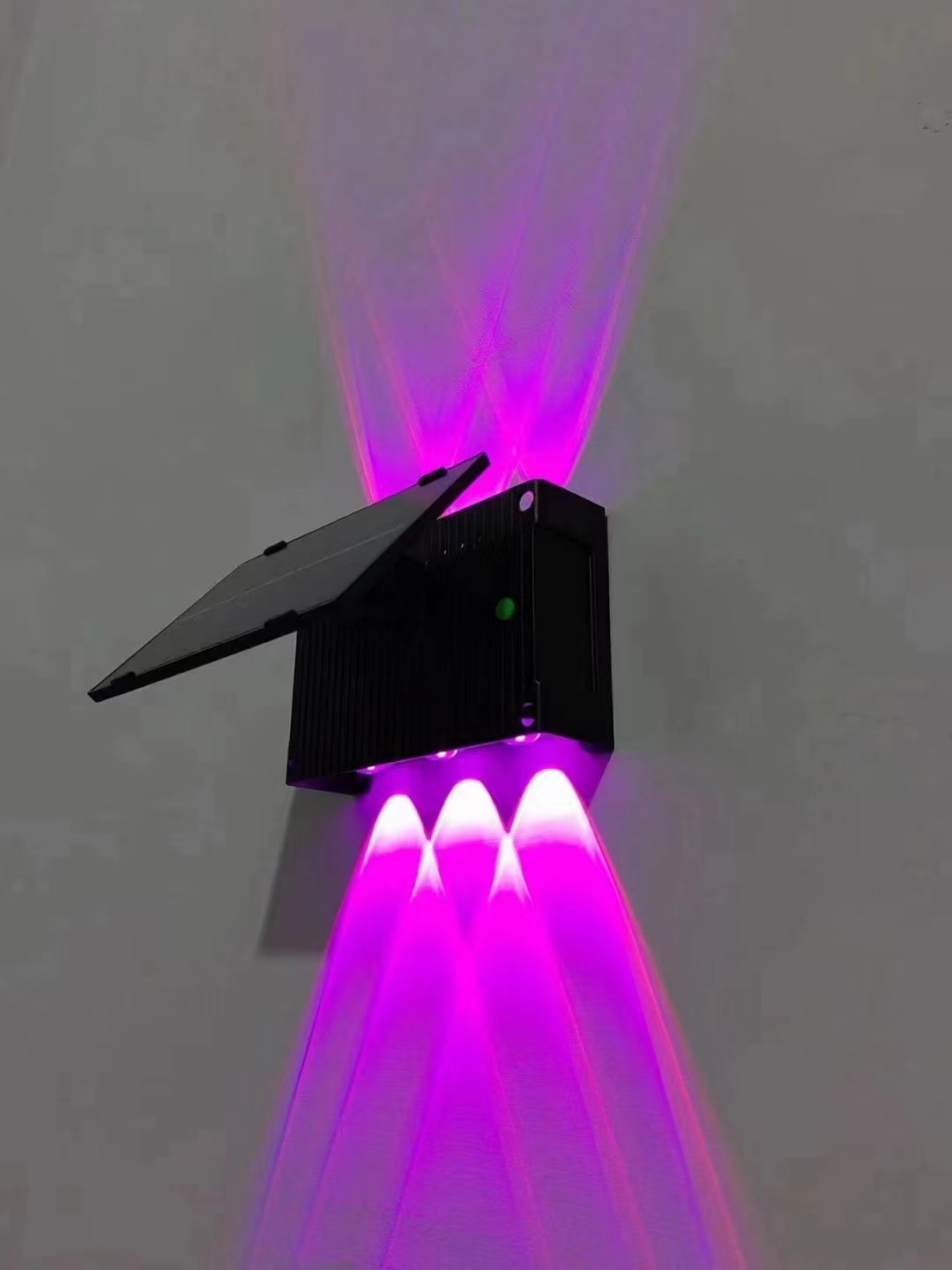Solar Six-Bead Wall Lamp Detail 10