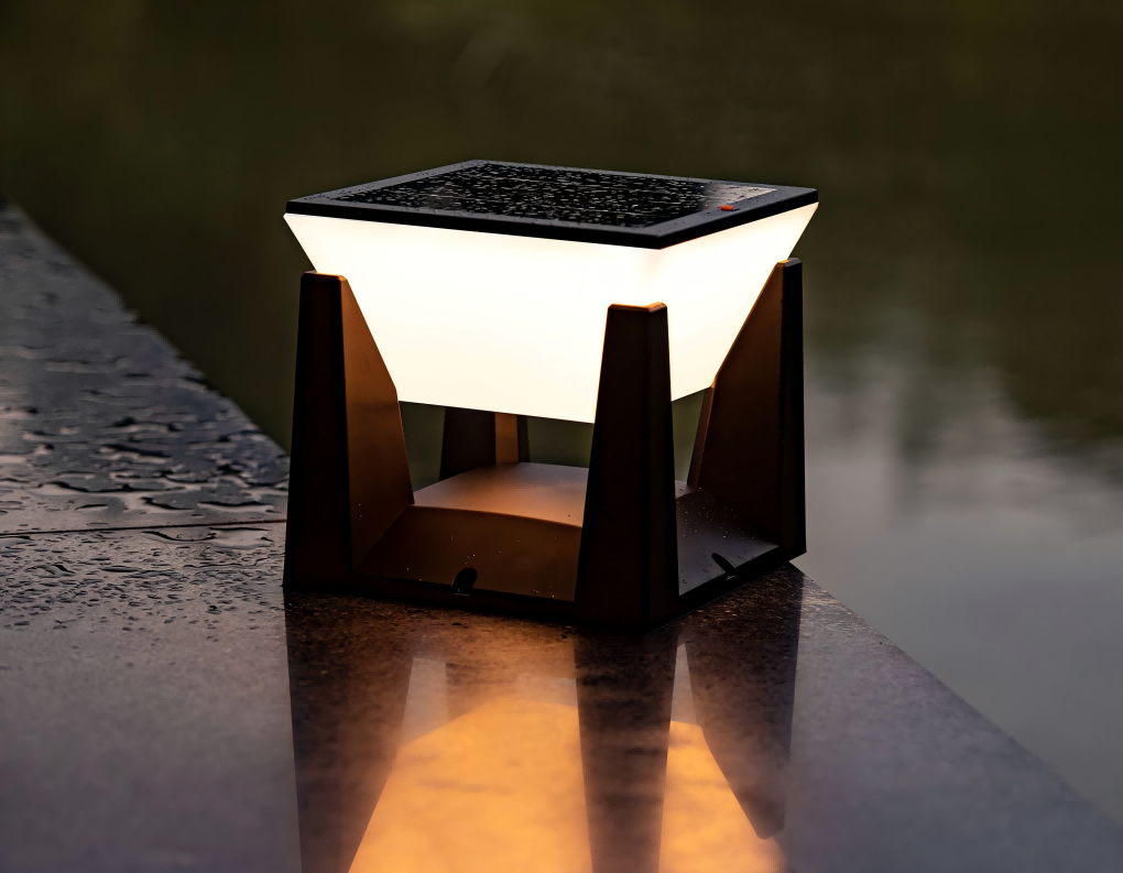 Solar Pillar Light Banner