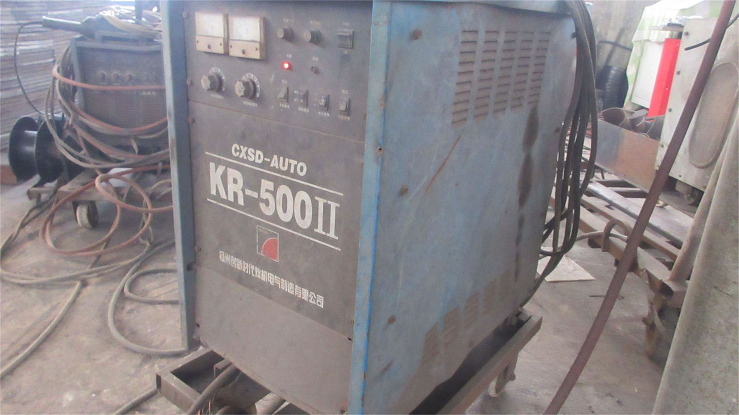 Automatic submerged arc welding machine for structural solar pole manufacturing