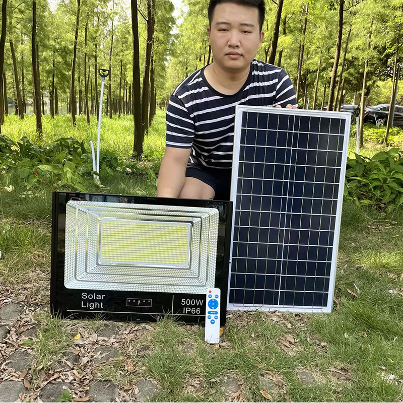 OEM ODM Waterproof Solar Floodlights of 200 Watts Outdoor Stadium LED Solar Flood Light