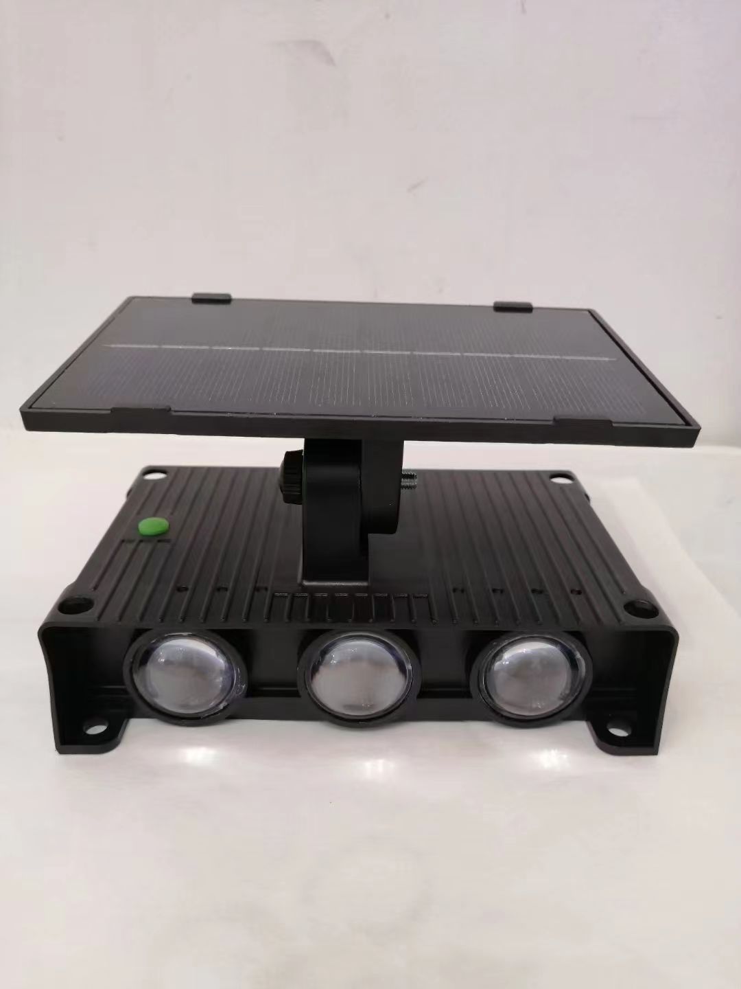 Solar Six-Bead Wall Lamp Detail 3