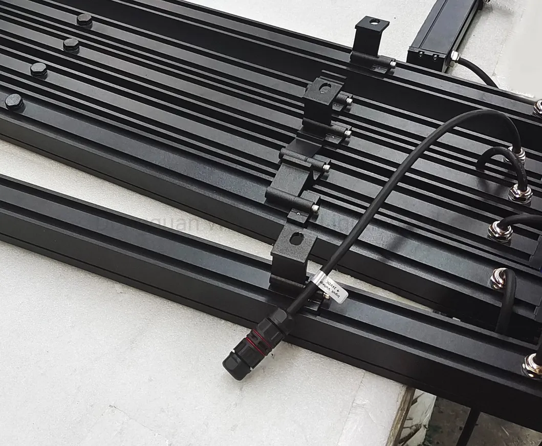 IP65 24W LED Outdoor Linear Wall Washer Surface Mounted Ultra Bright