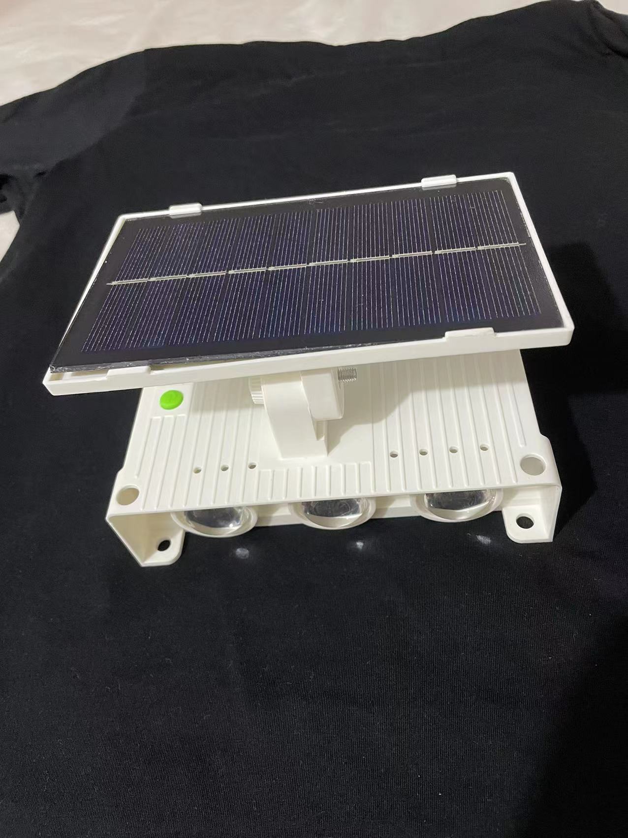 Solar Six-Bead Wall Lamp Detail 2
