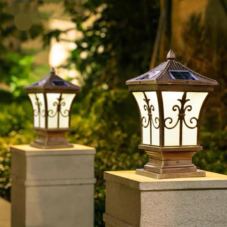 Vintage Style Solar Post Cap Light Die-cast Aluminum Outdoor Garden Pillar Lamp IP65 Waterproof Decorative Fence Top Light