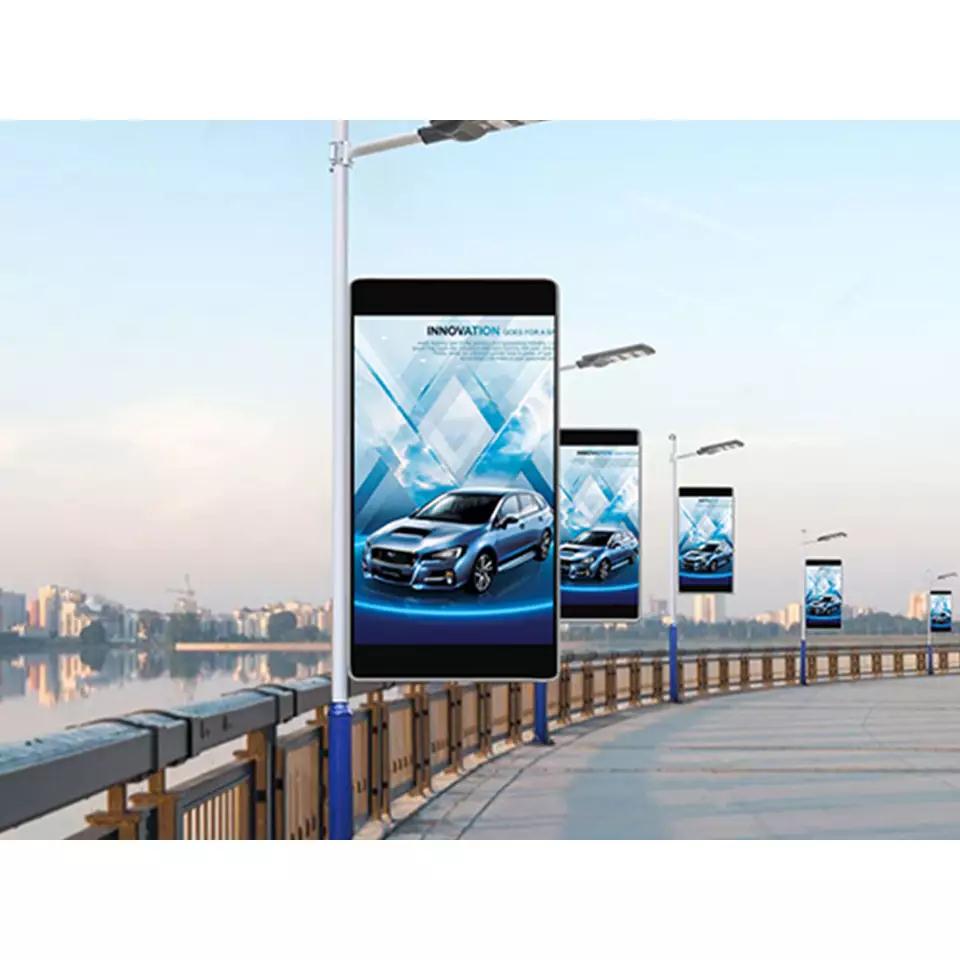 Roadside Solar Wifi 4G 5G Control Light Light Box Screen Signs P3 P4 P5 Outdoor Street Advertising Light Pole LED Screen Display