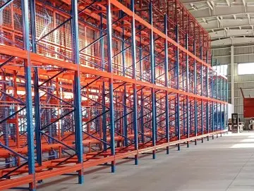 Heavy-duty metal warehouse pallet racking