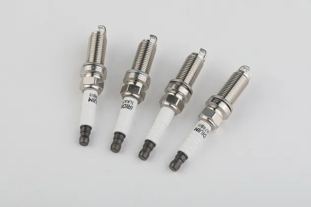 Ilkar7b11 نجك 4912 شمعات الإشعال الليزرية إيريديوم 90919-01253 قطع غيار بديلة لإشعال السيارات لمحركات البنزين تويوتا لكزس