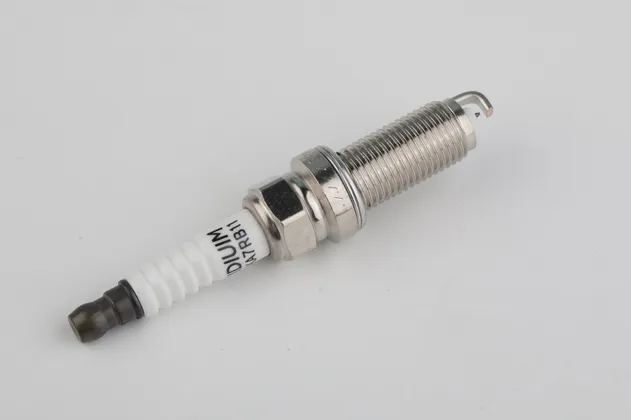 Ilkar7b11 نجك 4912 شمعات الإشعال الليزرية إيريديوم 90919-01253 قطع غيار بديلة لإشعال السيارات لمحركات البنزين تويوتا لكزس