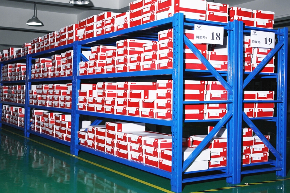 Shelving Heavy Beam