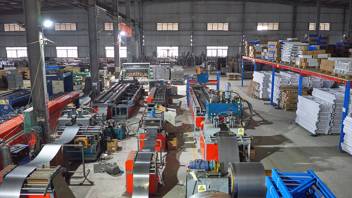 Guichang Warehouse Shelf Non-welding Upright Convenient Disassembly and Installation Support Customized Anti-collision bar