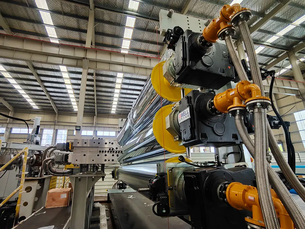 PE Geo-membrane Waterproof Sheet Extrusion Line (2)