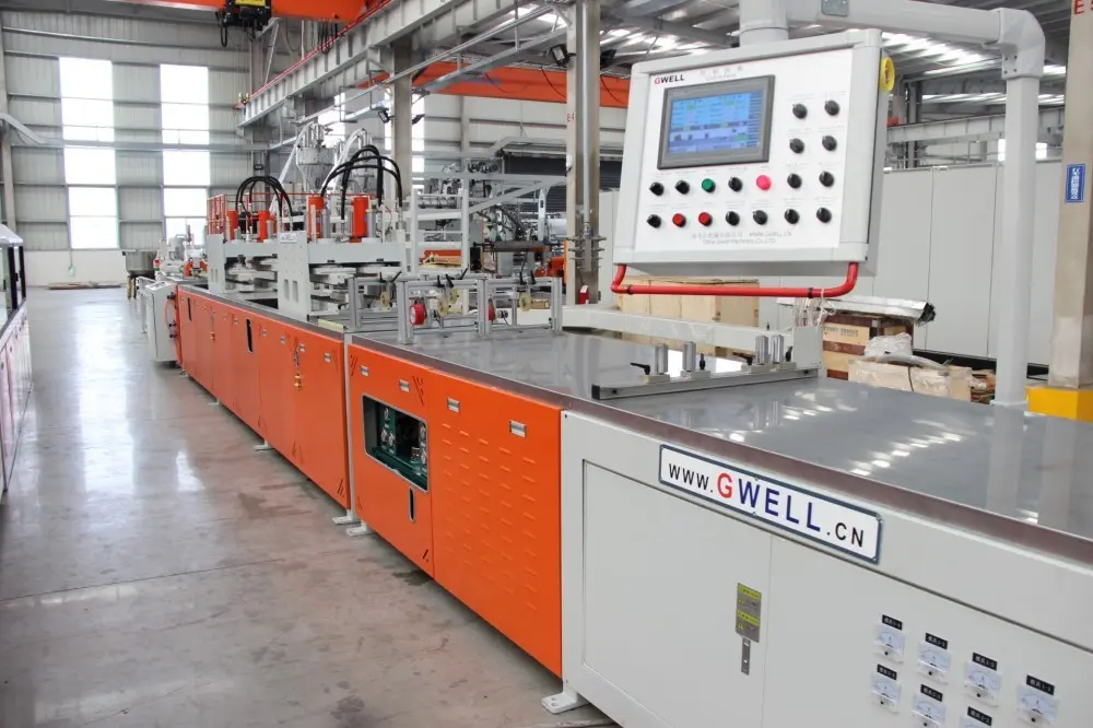 Polyurethane Solar Frame Extrusion Line (7)