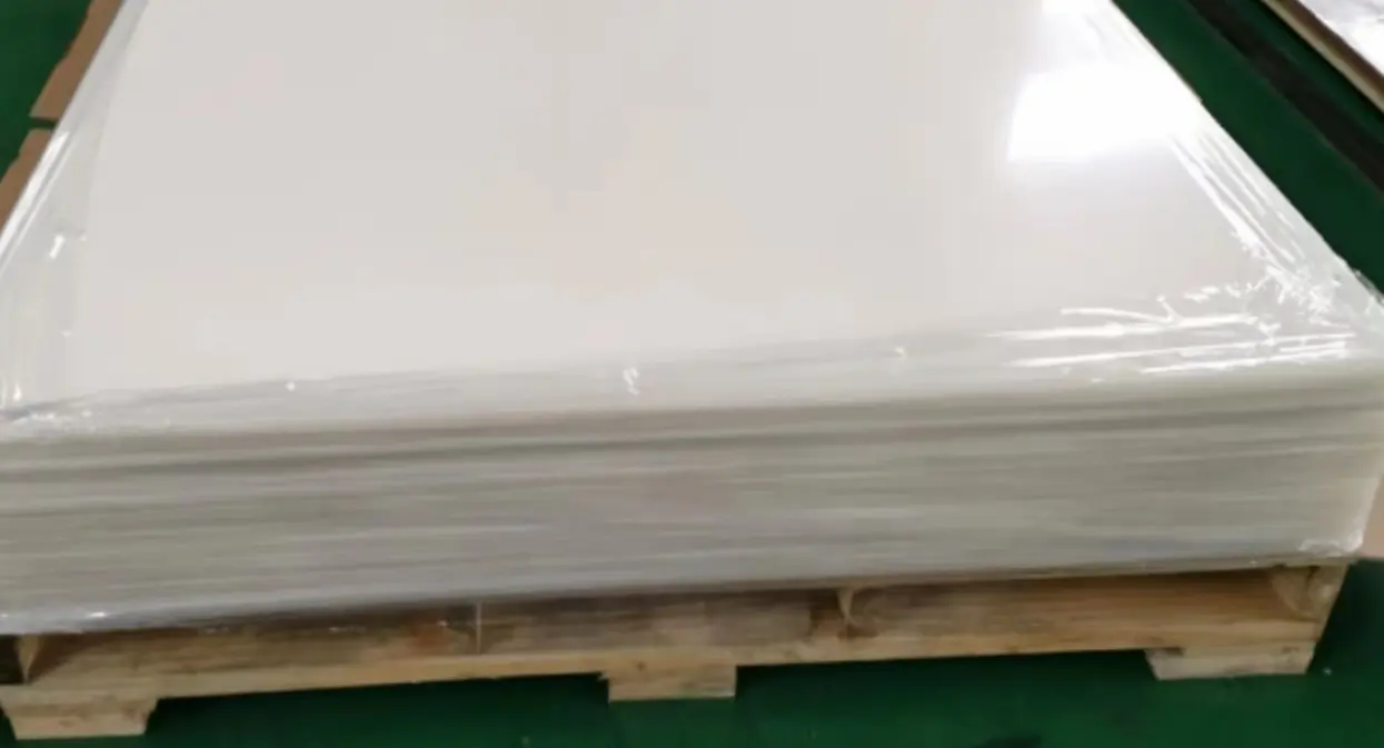 plastic boards (1)