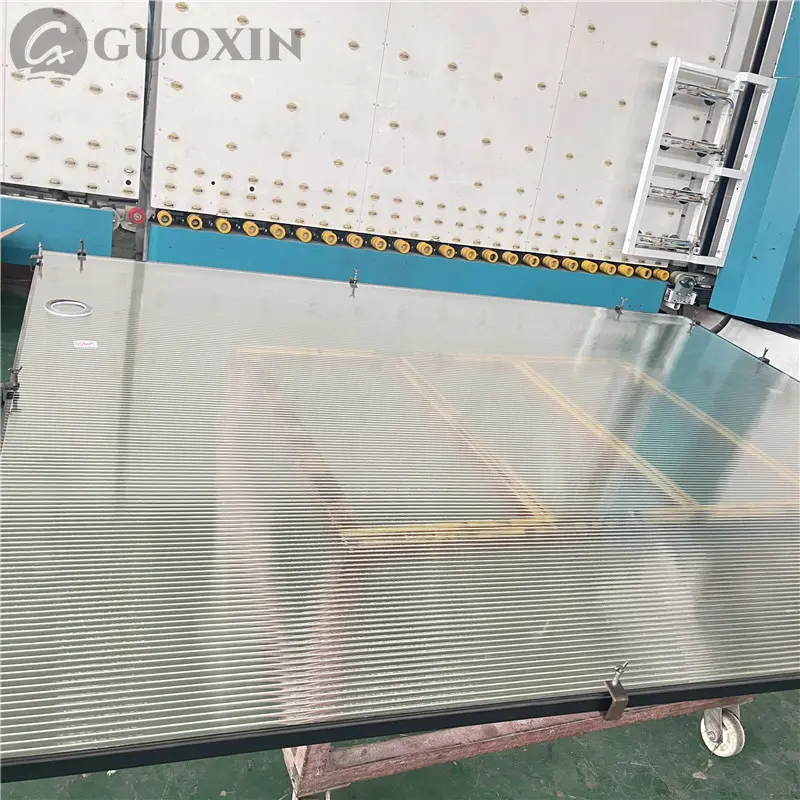 Fluted Glass Display 4