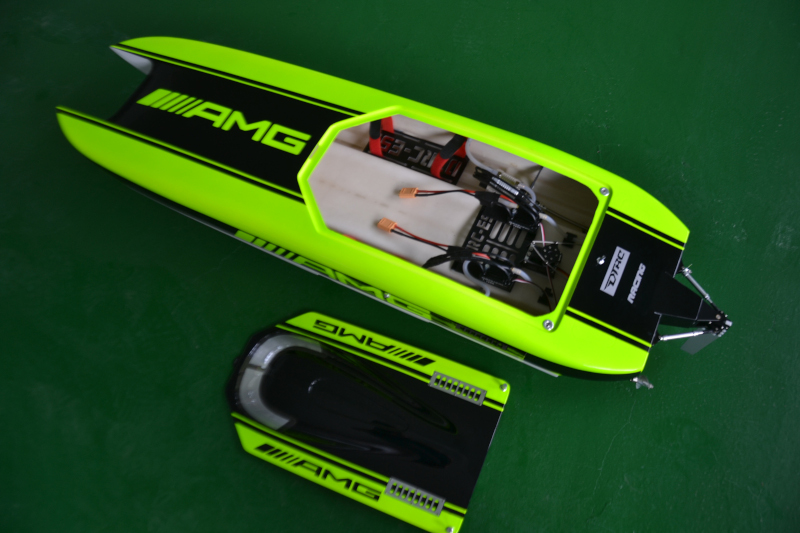 DTRC E51 Catamaran Kevlar/Carbon Fiber HULL 2.4G Electric RC Racing Boat Dual Motors Servos ESC Battery 100km/h DIY Hobby Model