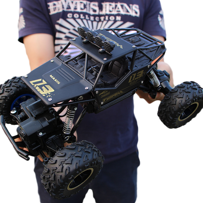 Oversized Remote Control Car Drift Off-Road Vehicle Four-wheel Drive Climbing Big Foot High Speed Racing Rechargeable Toy 1080p