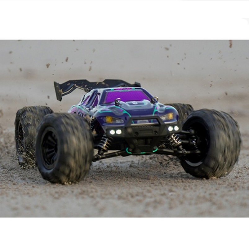 Hot Selling 1/16 Scale 4WD RC Truck 38km/h USB Cable Off-Road Vehicle 2.4Ghz Remote Control Plastic Ready-to-Go 4-Channel Hobby