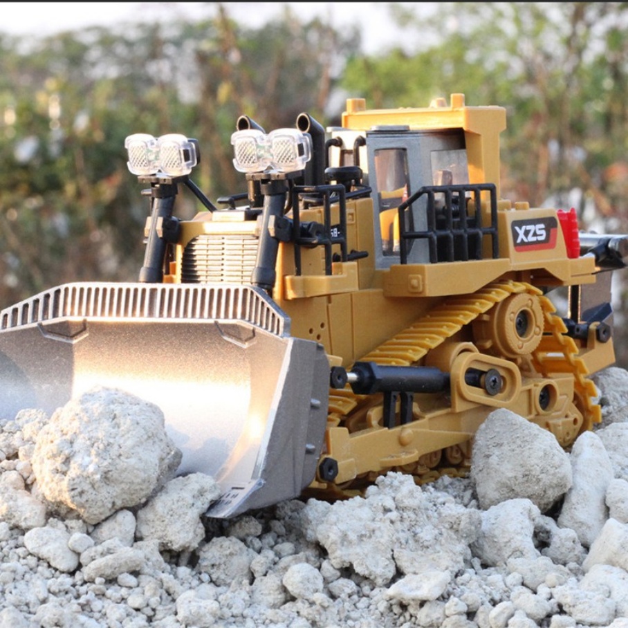 1:24 Scale Alloy 2.4Ghz 9-Channel RC Excavator Truck Music Sounds 40m Range Charger Included Indoor-Outdoor Ready-to-Go