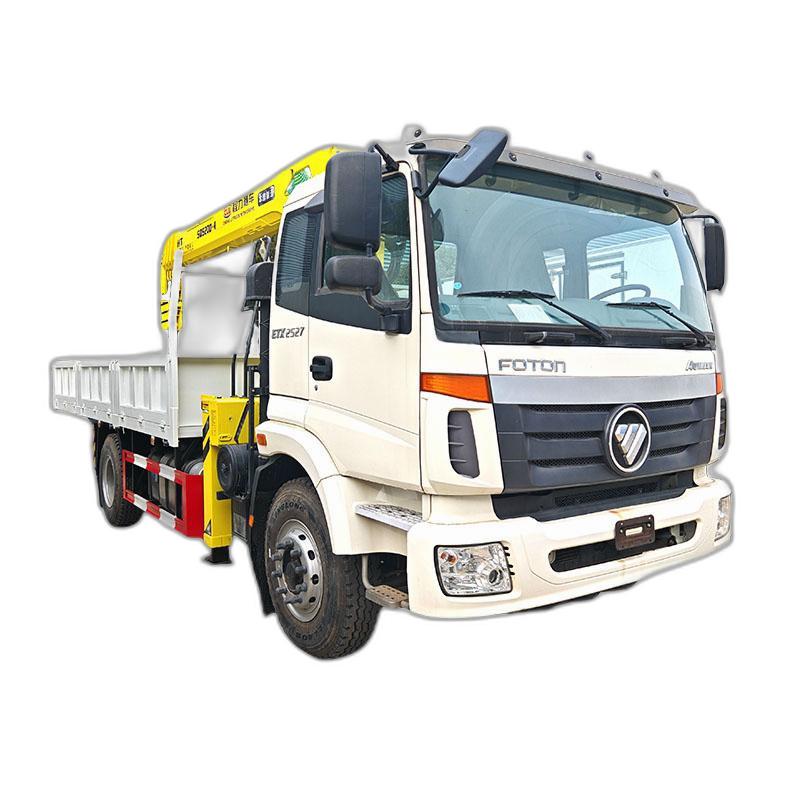 Wireless Remote Control Crane Truck for Precise Lifting Operations