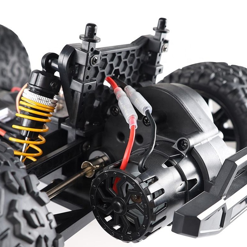 1:8 Scale 2WD High Speed RC Race Truck 45km/h 2.4GHz Radio System 7.4V 1500mAh Battery 6KG Servo Off-Road RC Car
